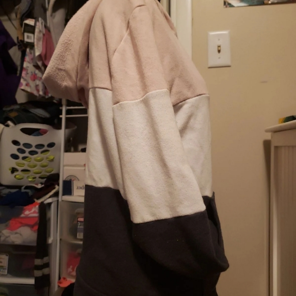 Pink jacket - Picture 3 of 6